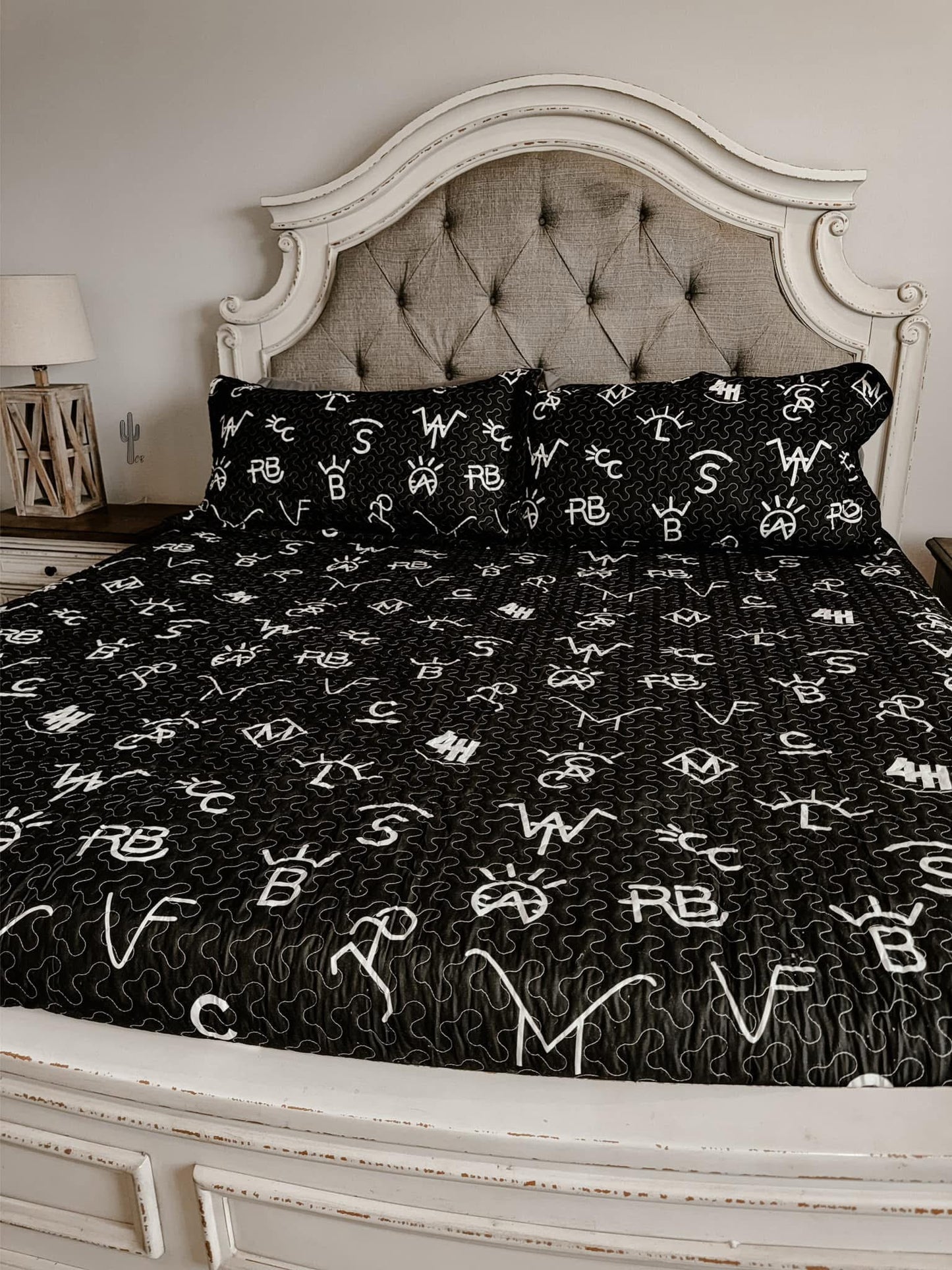 Branded Quilt Set