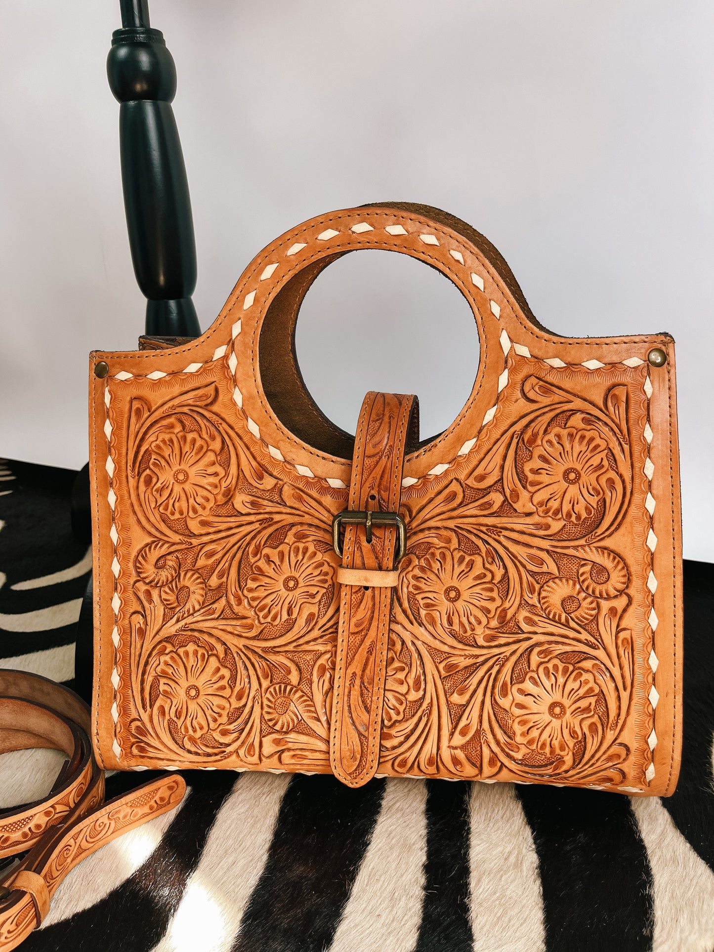 The Short Go Tote Bag