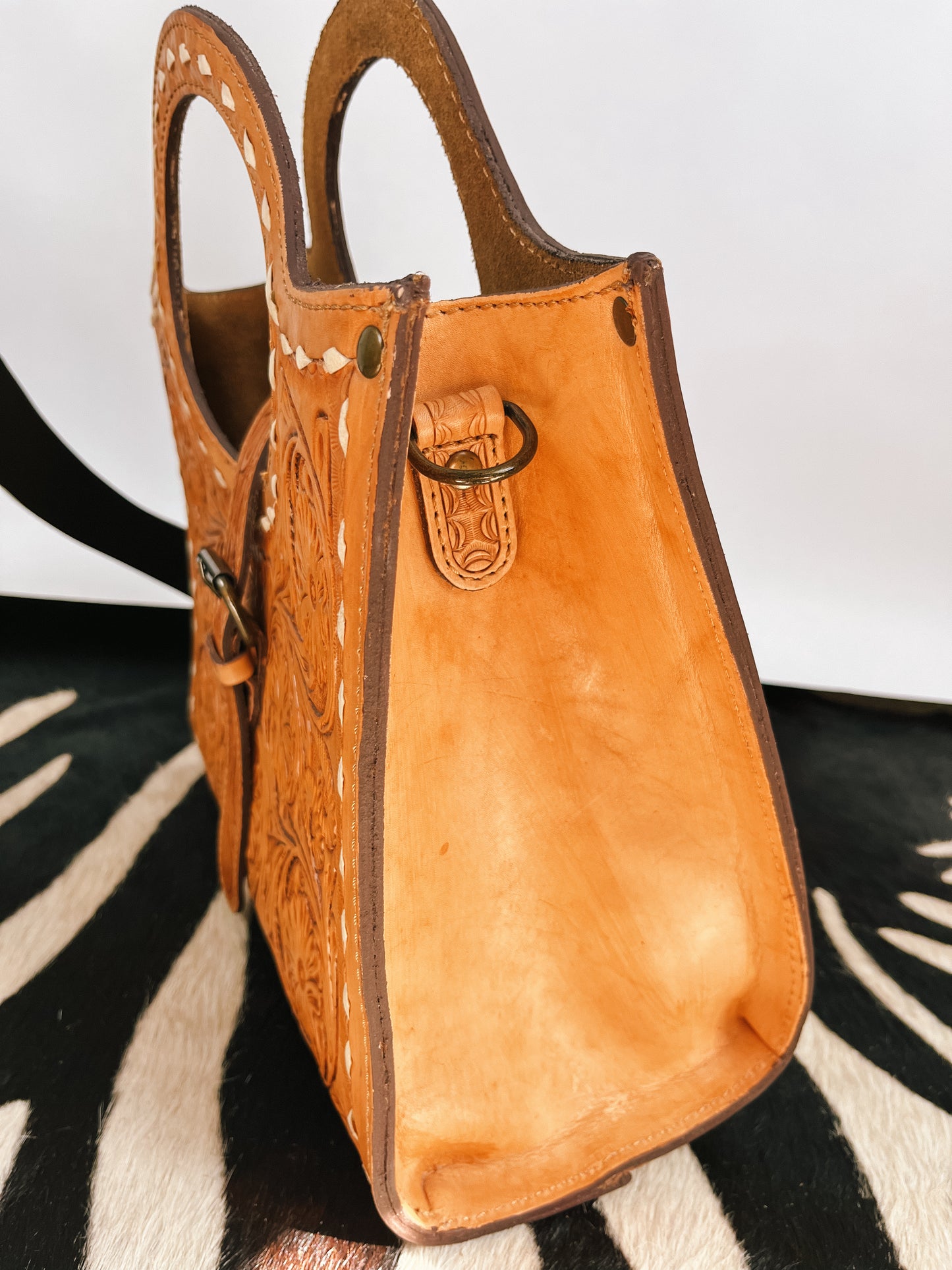 The Short Go Tote Bag