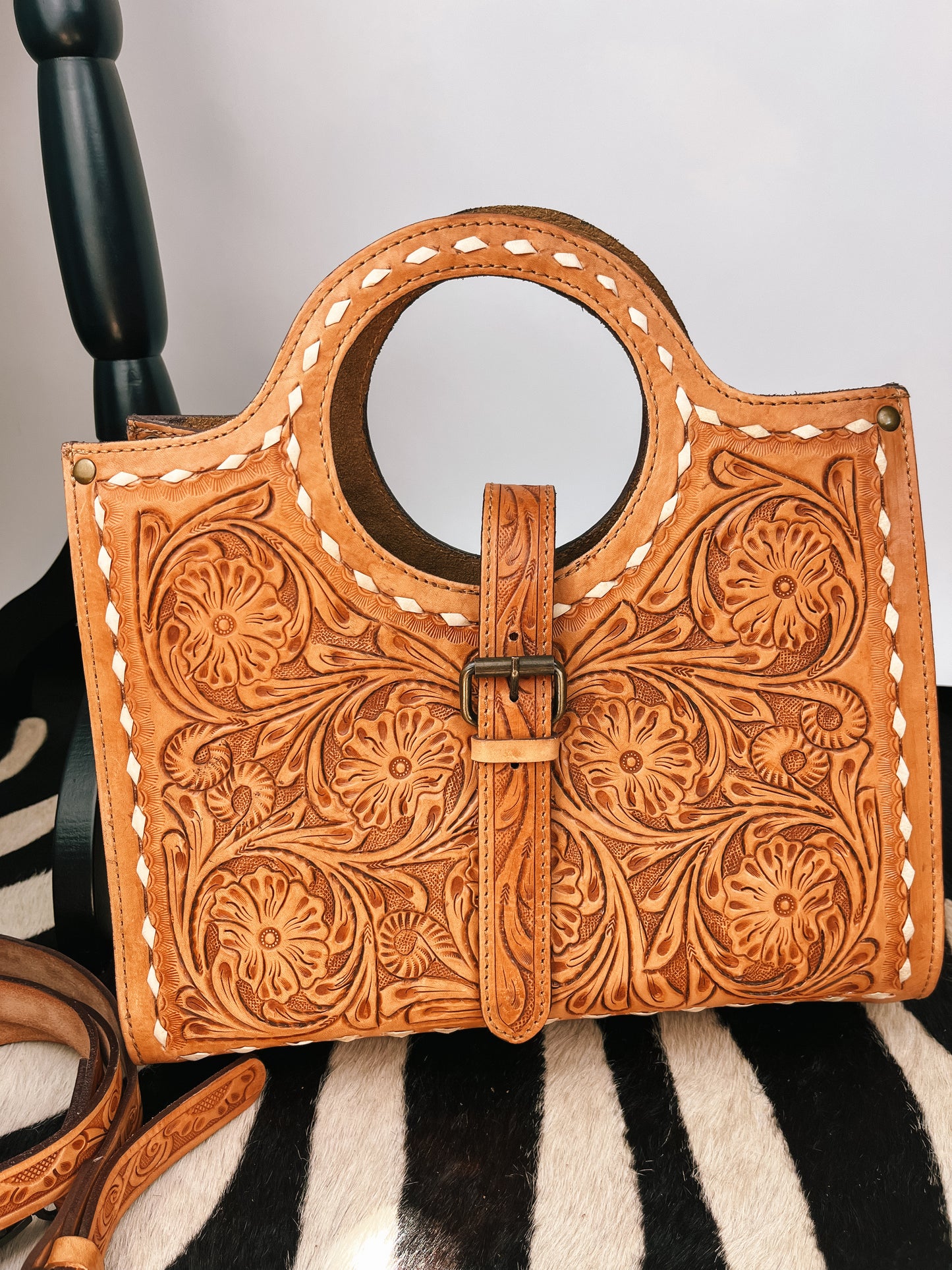 The Short Go Tote Bag
