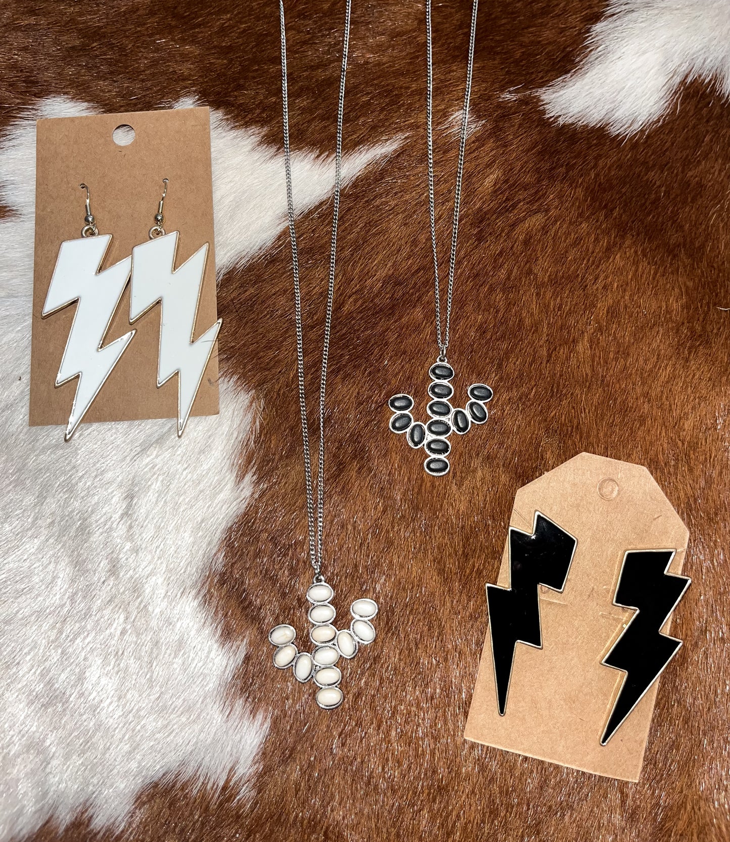 The Cactus Pendant Necklace(2 options)
