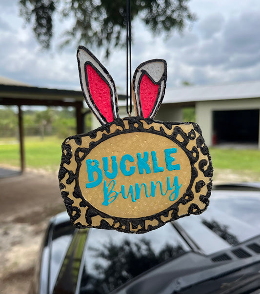 The Buckle Bunny Freshie
