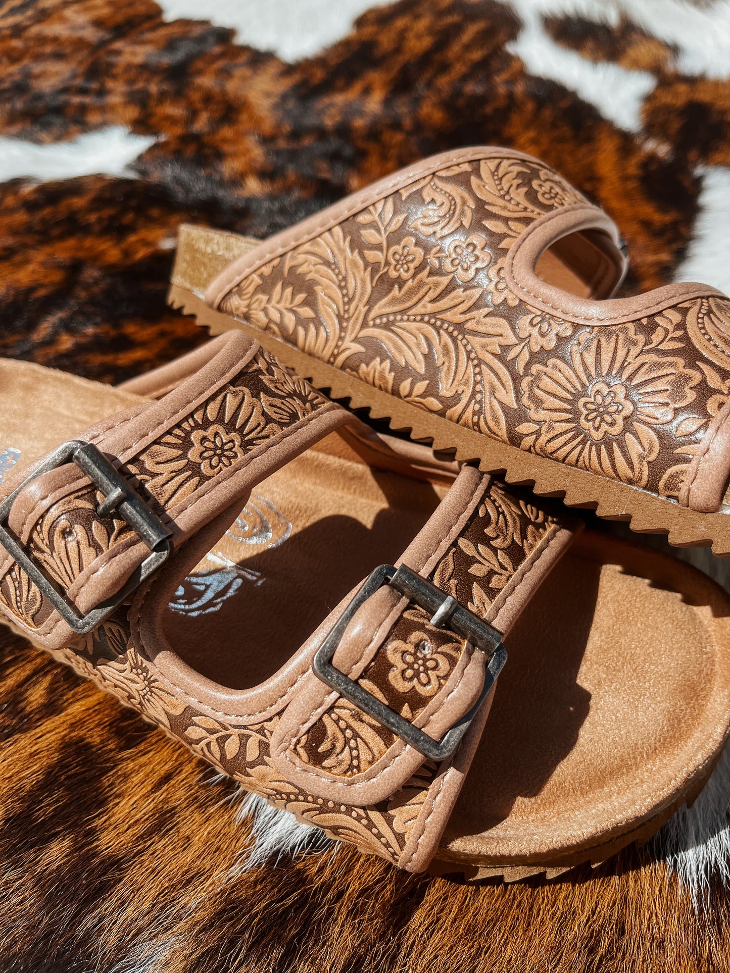 The Wanderer Sandals