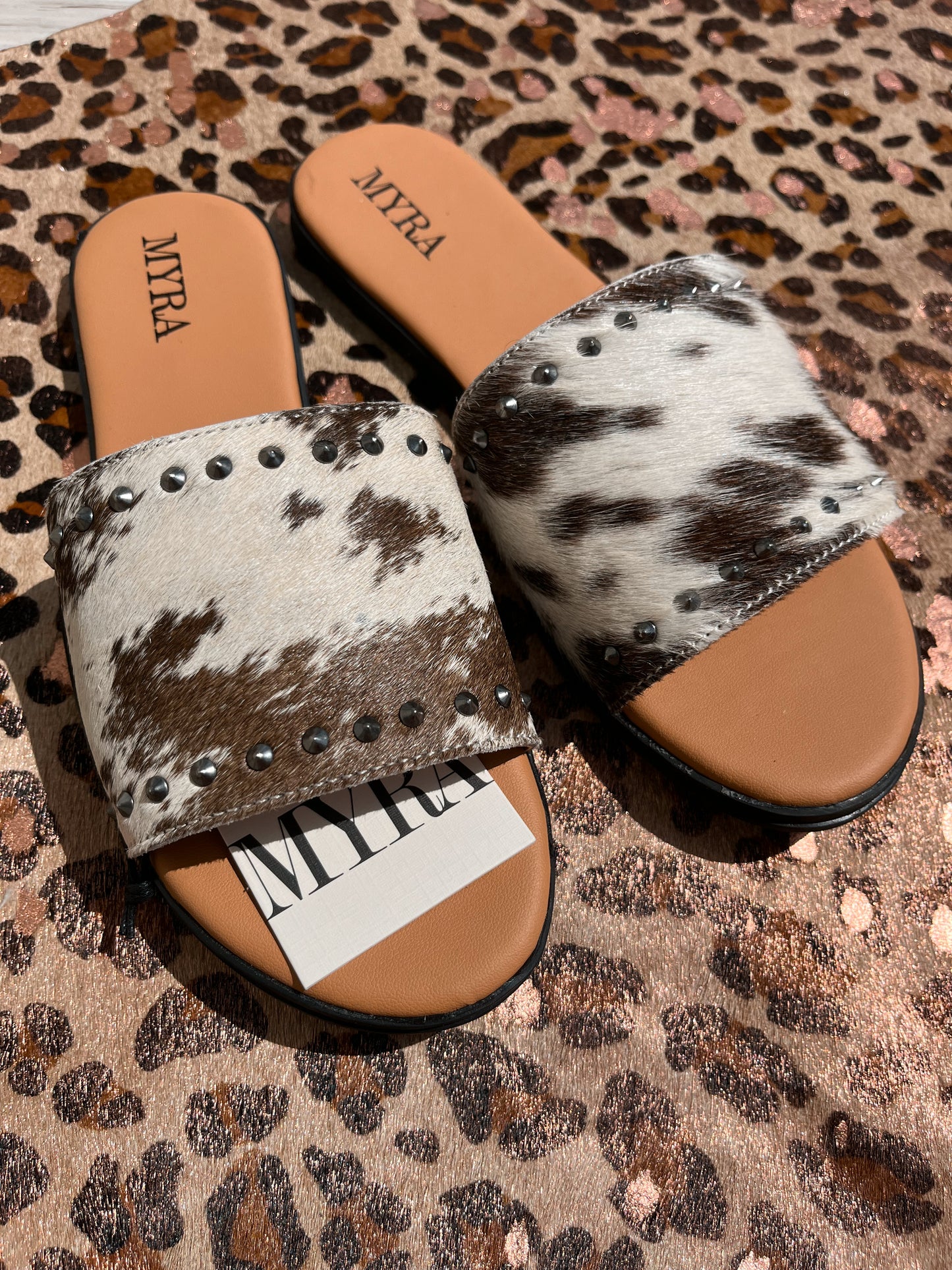 The Unbranded Slides- Black Hide