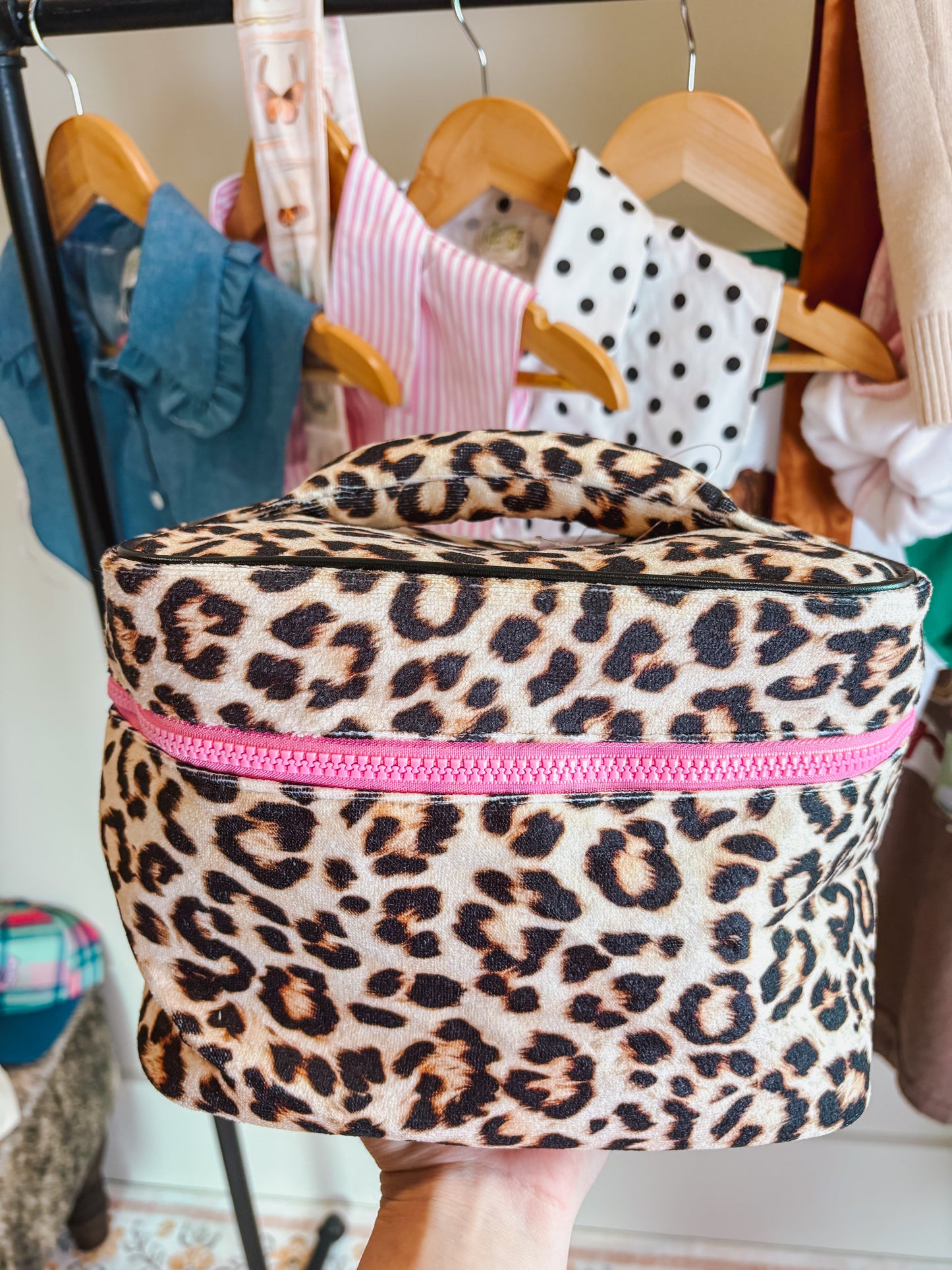 The Leopard Makeup Case