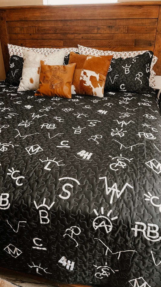 Branded Quilt Set