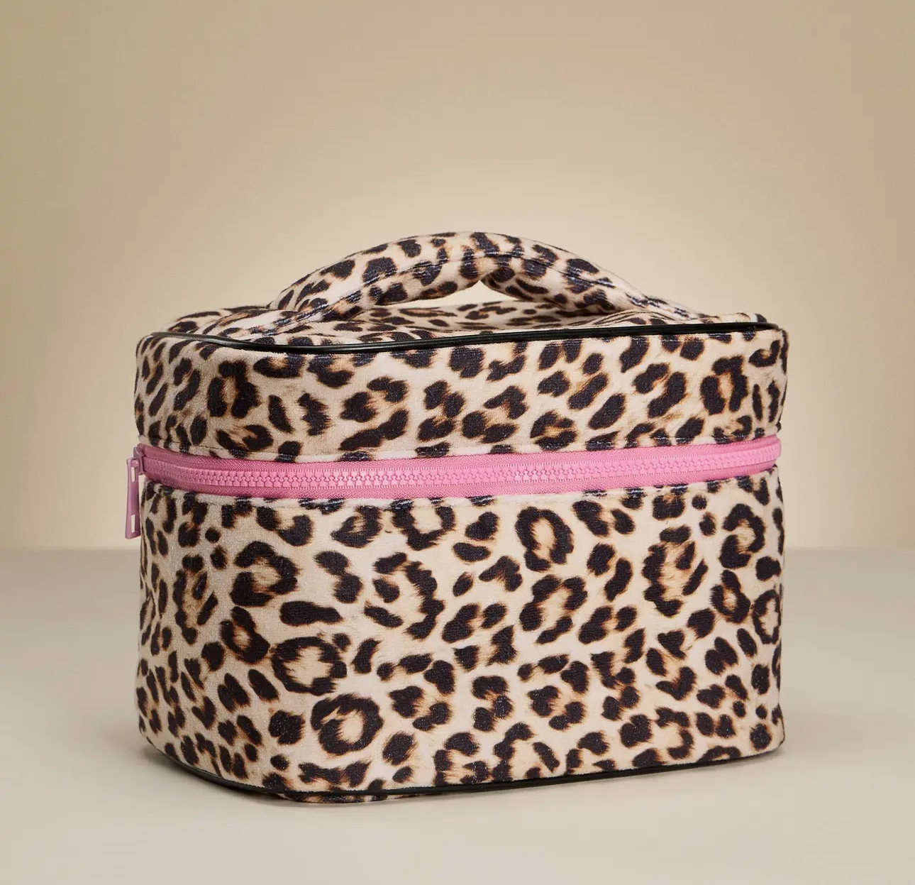 The Leopard Makeup Case
